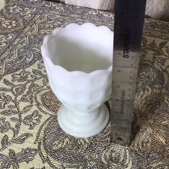 Milk Glass vintage EI Brody authentic pedestal goblet style thumprint texture - Picture 4 of 6